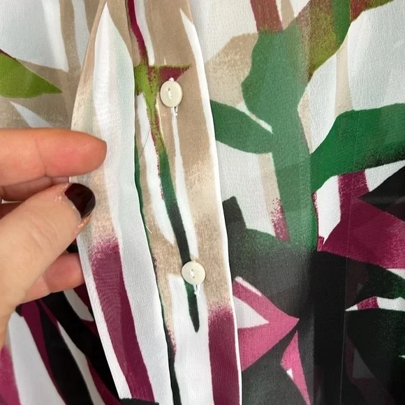 WORTHINGTON White/Burgundy/Green Jungle Pattern Sleeveless Top, Large Petite,GUC - Picture 6 of 9